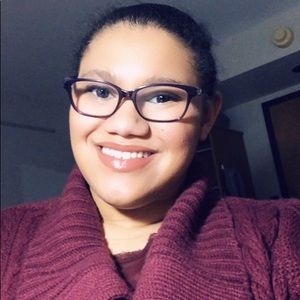 Meet your Posher, Daphne